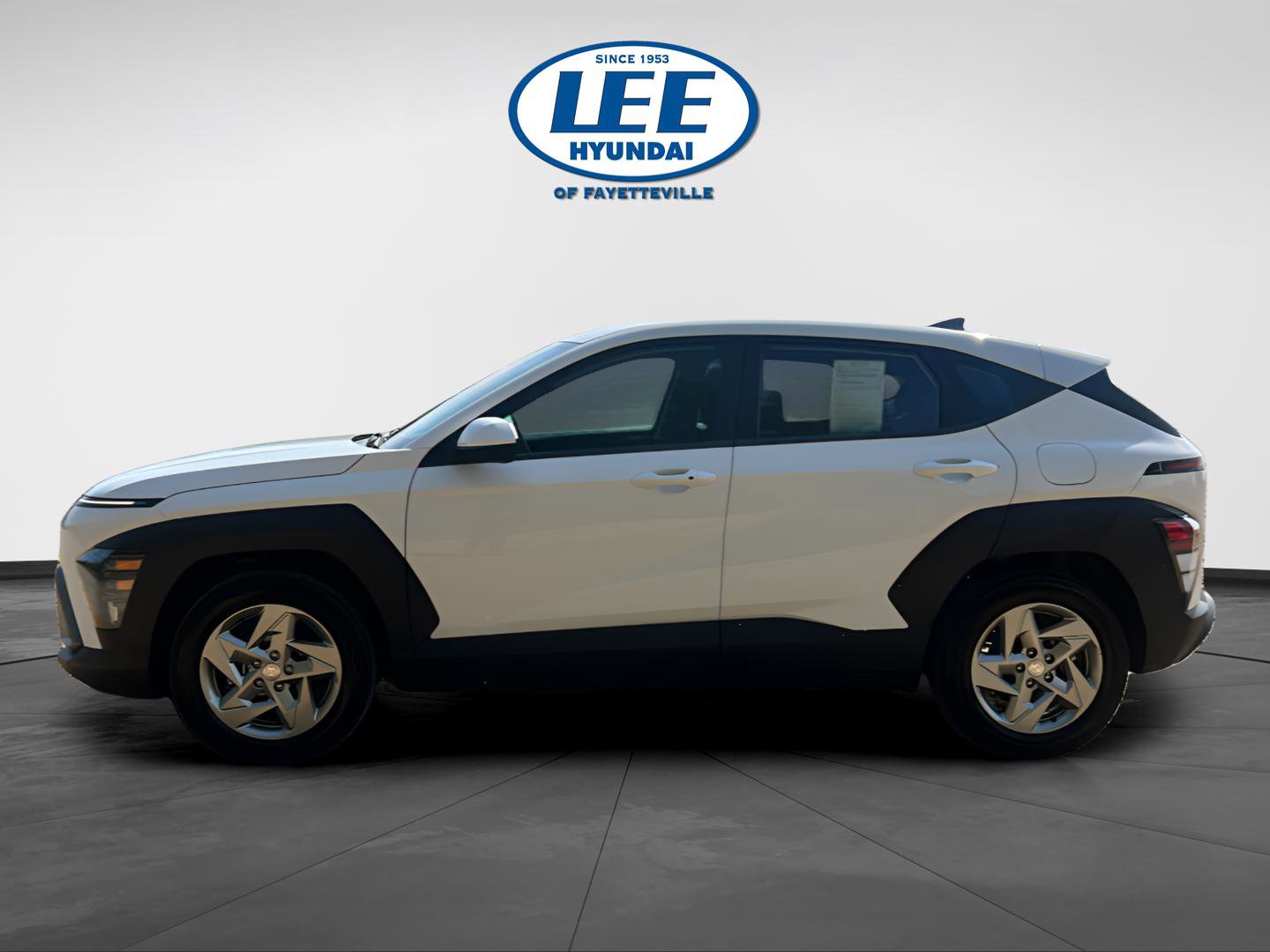 Certified 2025 Hyundai Kona SE FWD image 4
