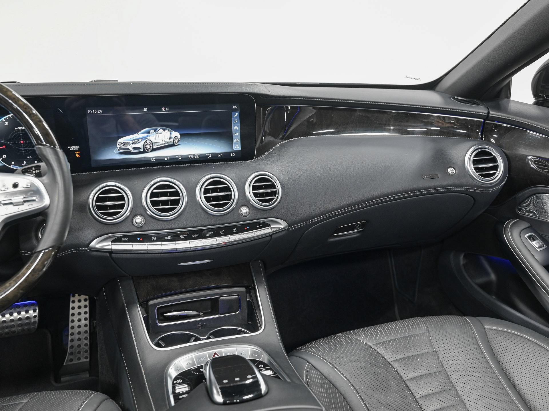 Used 2018 Mercedes-Benz S 560 Cabriolet image 26