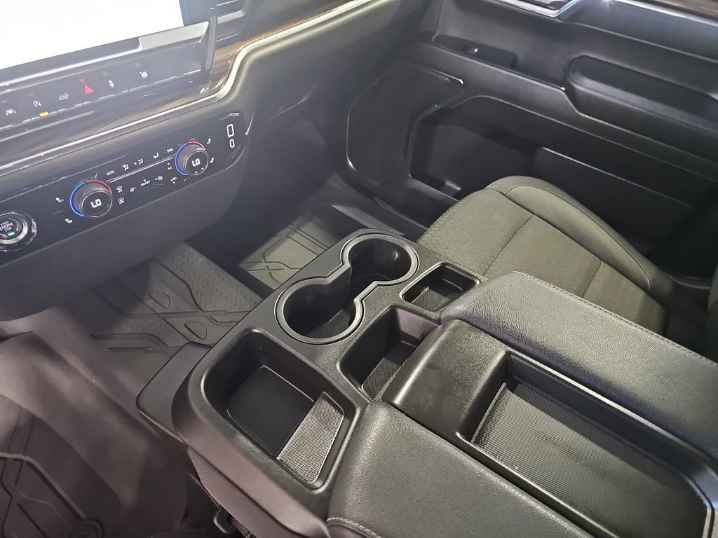 Used 2024 Chevrolet Silverado 1500 LT AWD/4WD image 25