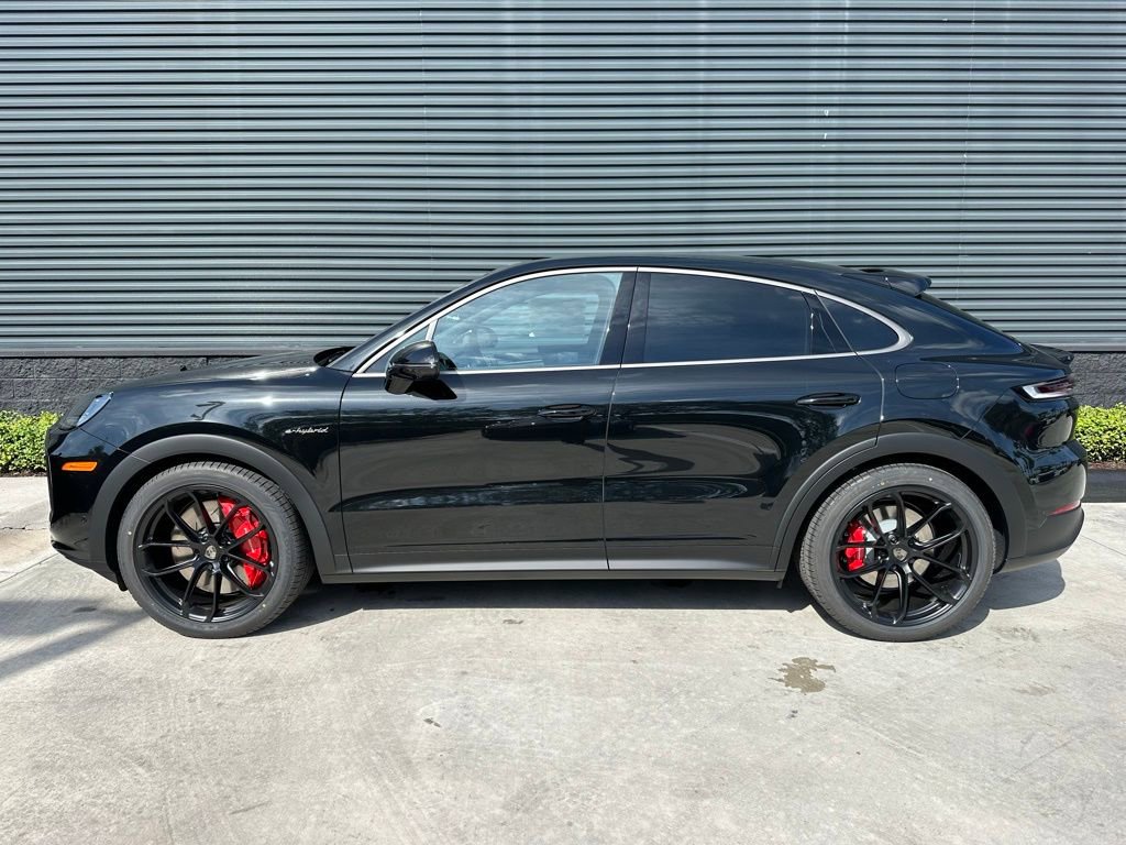 Used 2026 Porsche Cayenne Turbo AWD/4WD image 2