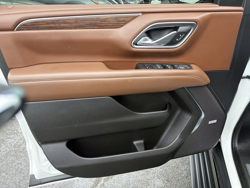 Used 2024 Chevrolet Tahoe High Country image 12