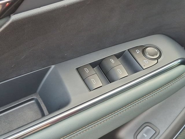 New 2026 GMC Acadia AT4 w/ LPO, Floor Liner Package AWD/4WD image 25