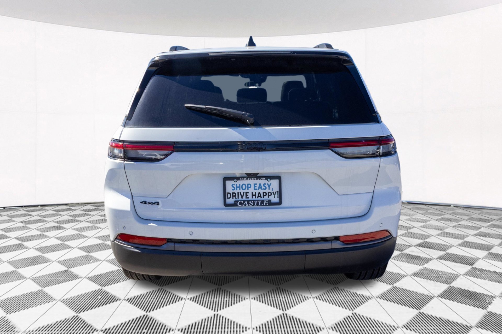 New 2026 Jeep Grand Cherokee Limited w/ Limited Altitude Package AWD/4WD image 14