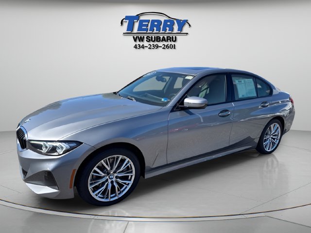 Used 2023 BMW 330i xDrive Sedan w/ Driving Assistance Package AWD/4WD image 3