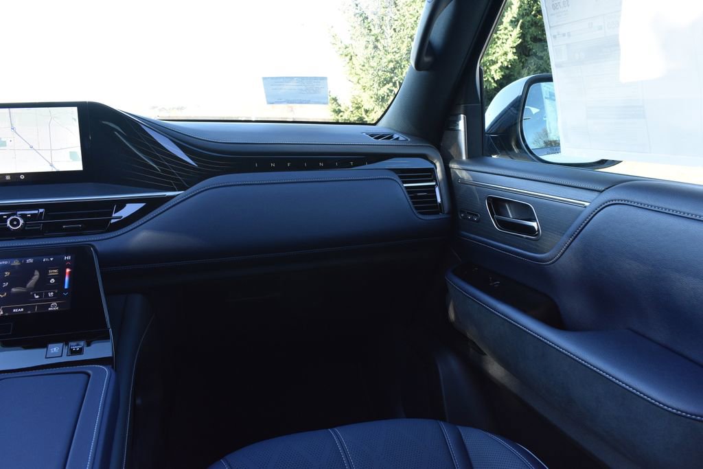 Used 2026 INFINITI QX80 4WD w/ Sport Exterior Package image 14