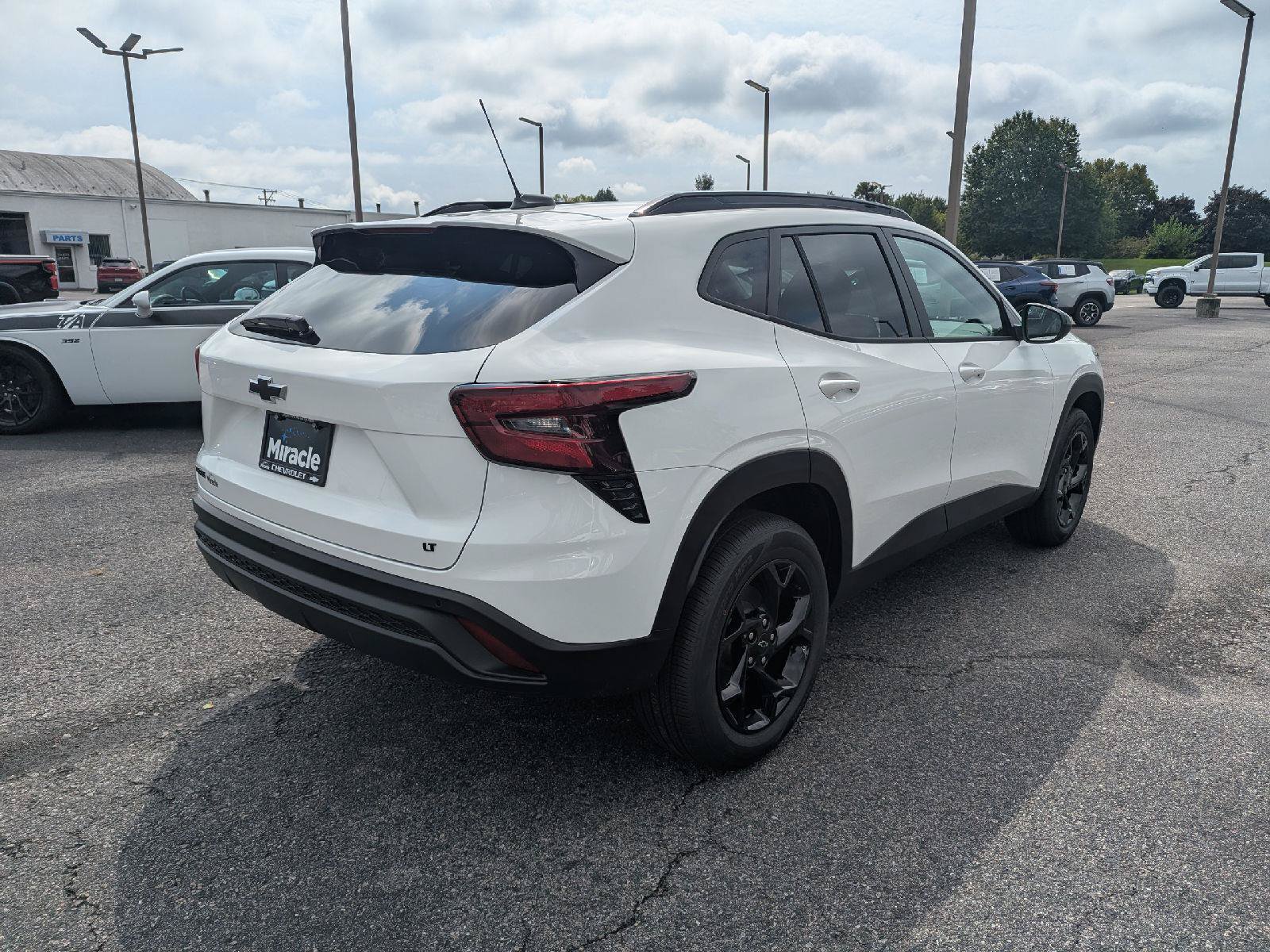 New 2026 Chevrolet Trax LT w/ Driver Confidence Package FWD image 31