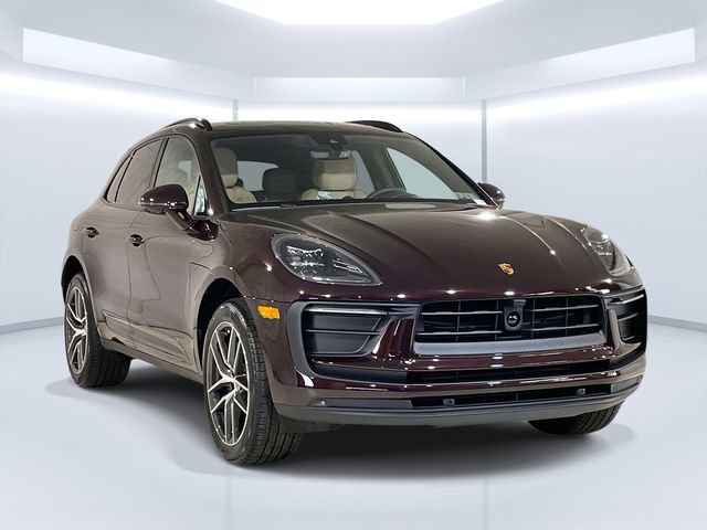 New 2026 Porsche Macan image 3