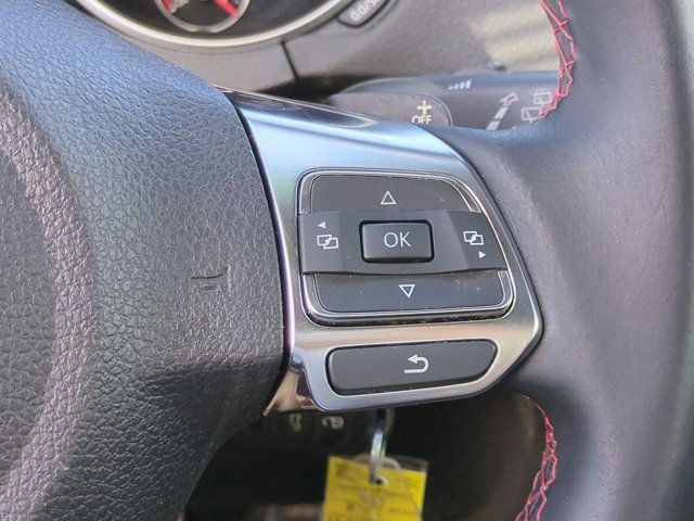 Used 2014 Volkswagen GTI Driver's Edition image 25