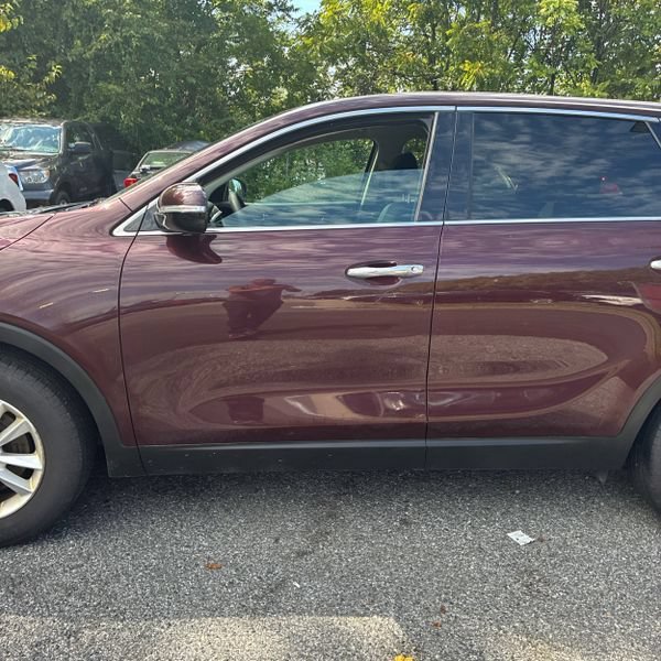 Used 2019 Kia Sorento FWD V6 image 13
