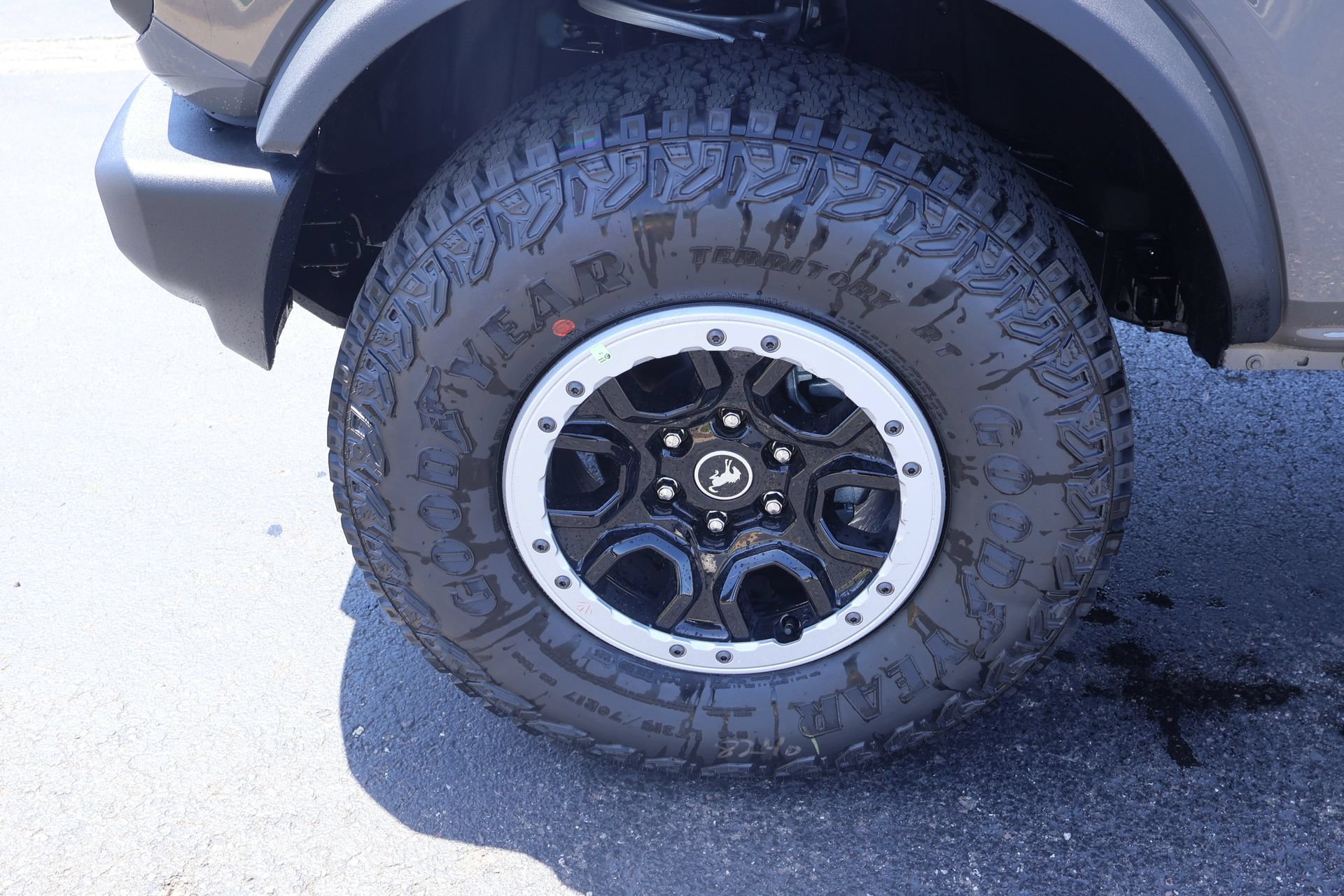 New 2026 Ford Bronco 2-Door w/ Sasquatch Package AWD/4WD image 17