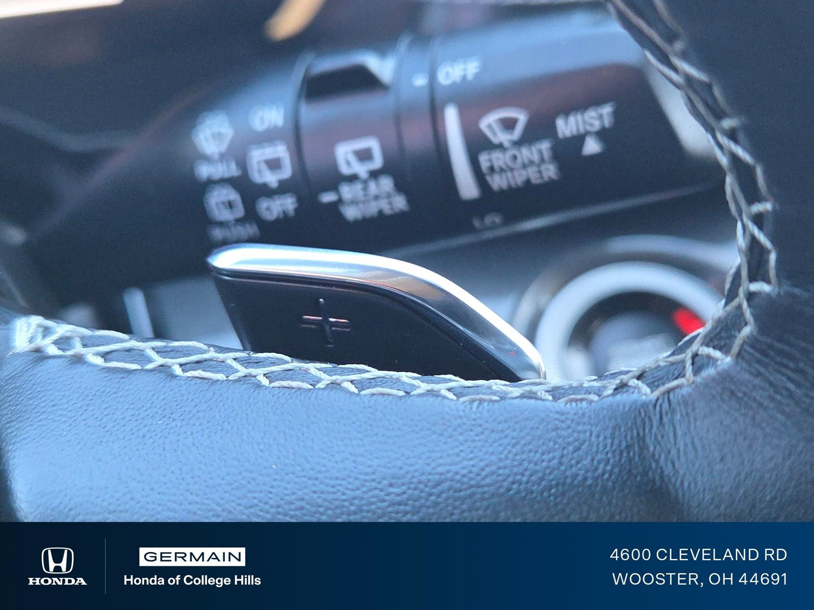 Used 2022 Jeep Grand Cherokee L Laredo w/ Luxury Tech Group I image 32