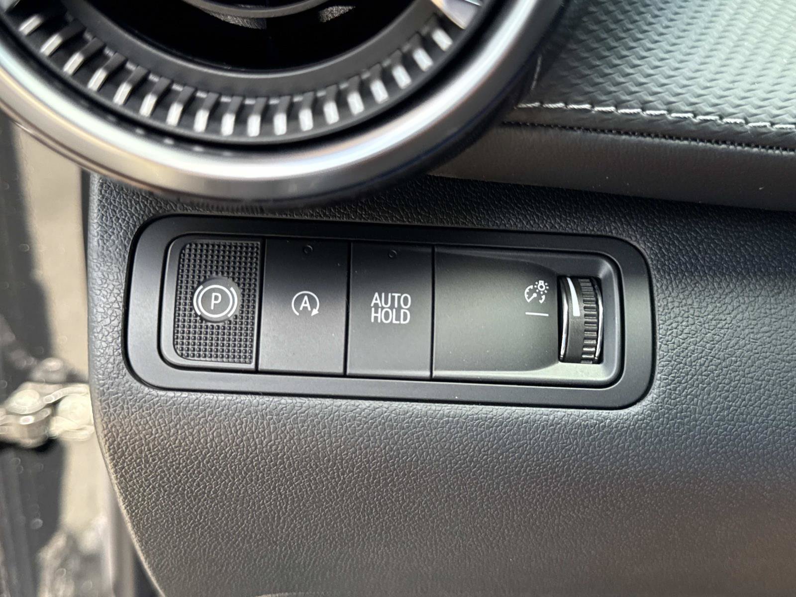 New 2027 Chevrolet Equinox LT w/ Convenience Package II FWD image 29