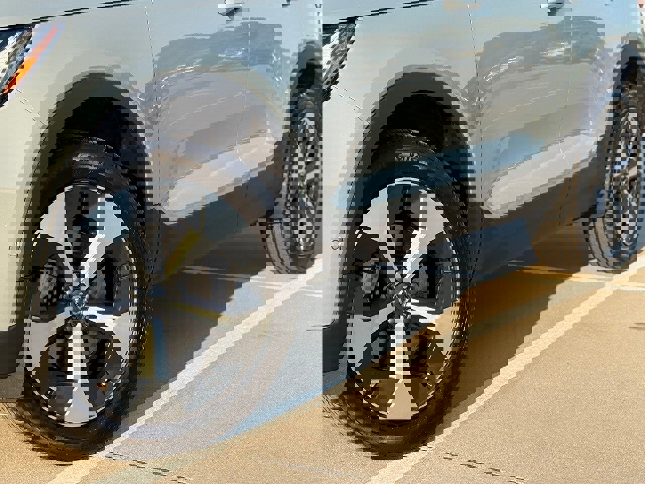 New 2026 Volvo XC40 B5 Plus w/ Protection Package Premier image 6