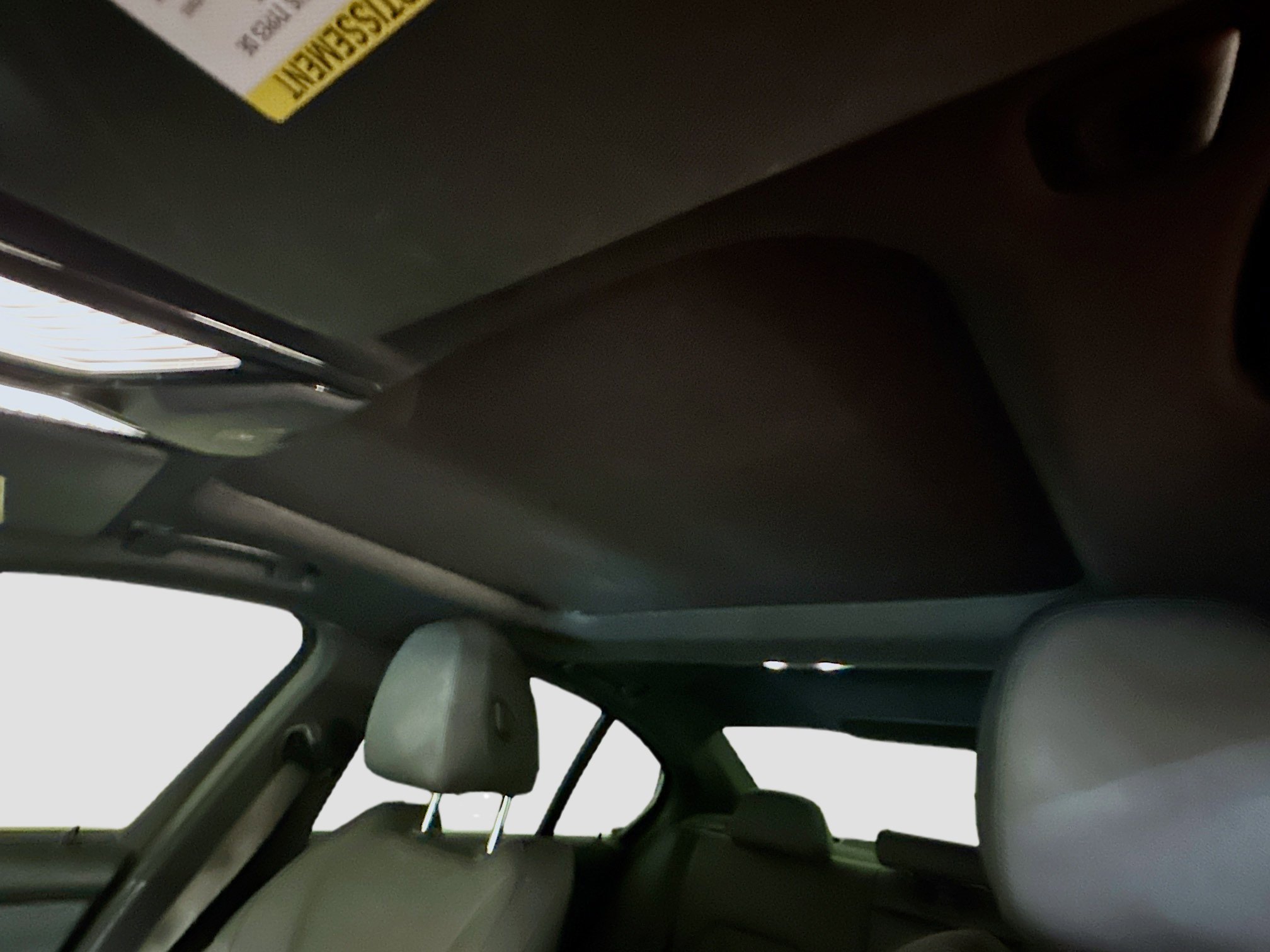 Used 2021 BMW 330e xDrive image 27