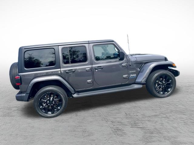 Used 2023 Jeep Wrangler Unlimited Sahara w/ Cold Weather Group AWD/4WD image 7