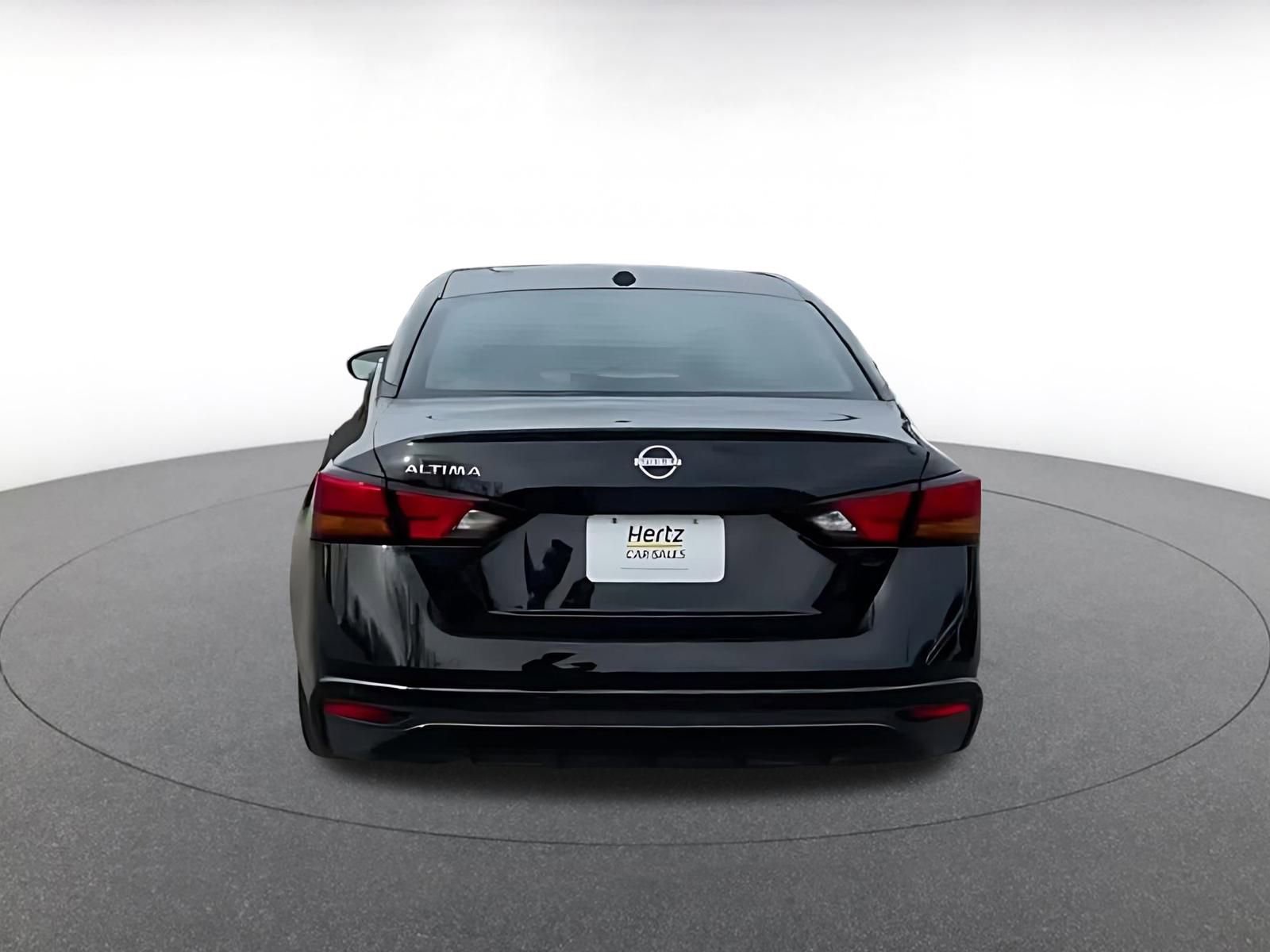 Used 2025 Nissan Altima 2.5 SV image 12