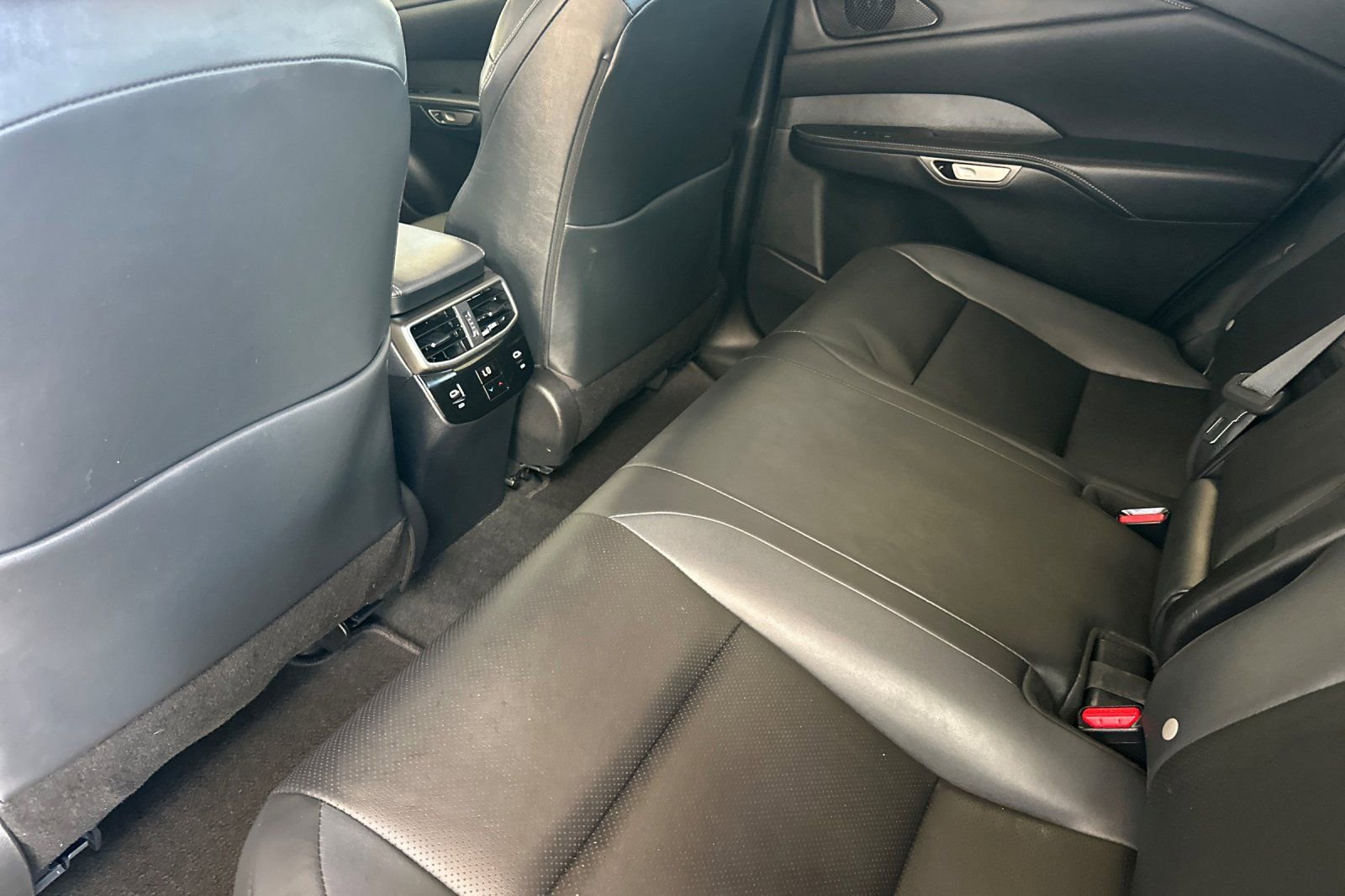 Certified 2024 Lexus RX 350h w/ Convenience Package image 9