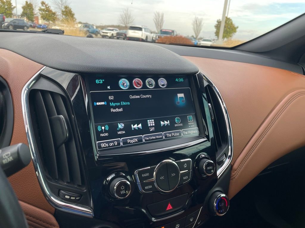 Used 2017 Chevrolet Cruze Premier image 16