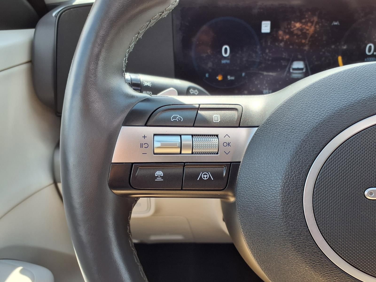 Used 2024 Hyundai Kona Limited image 16