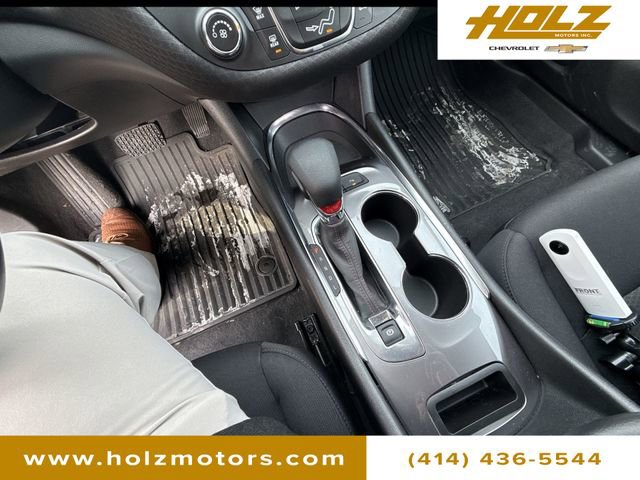 Used 2022 Chevrolet Malibu RS image 16