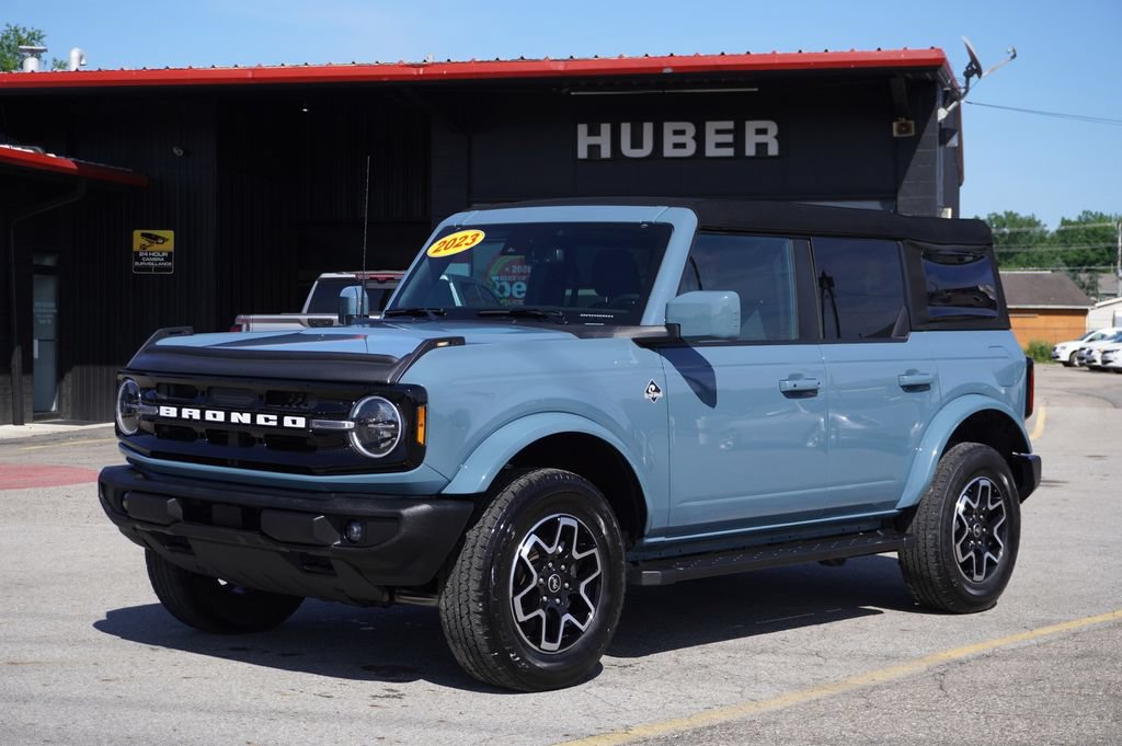 Used 2023 Ford Bronco Outer Banks AWD/4WD video 1