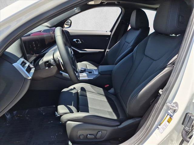 New 2026 BMW 330i Sedan w/ M Sport Package RWD image 4