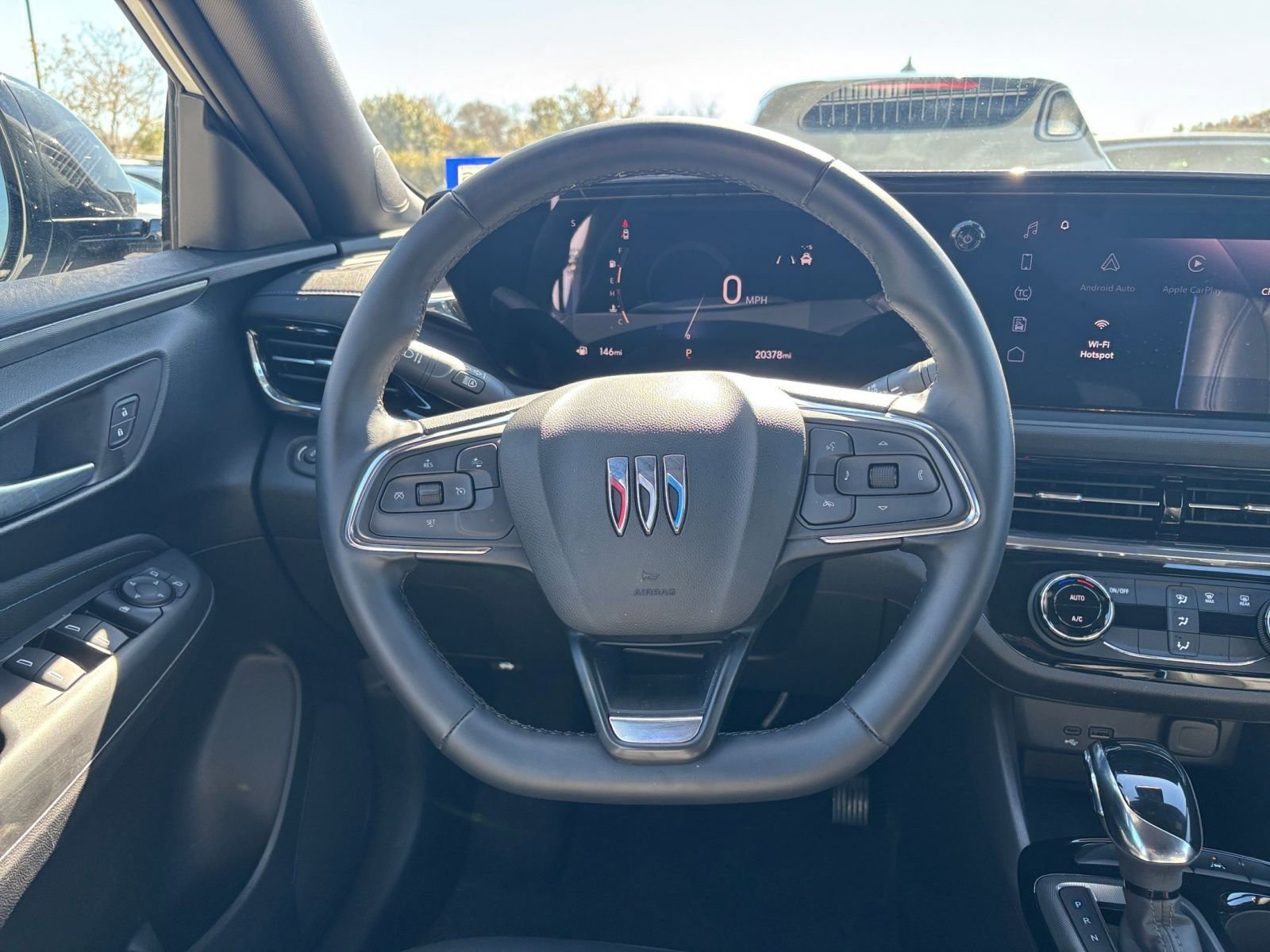 Used 2025 Buick Envista Sport Touring image 27