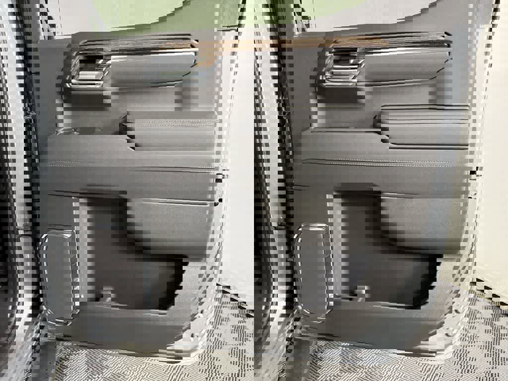 New 2025 GMC Sierra 1500 Elevation w/ Elevation Premium Package image 27