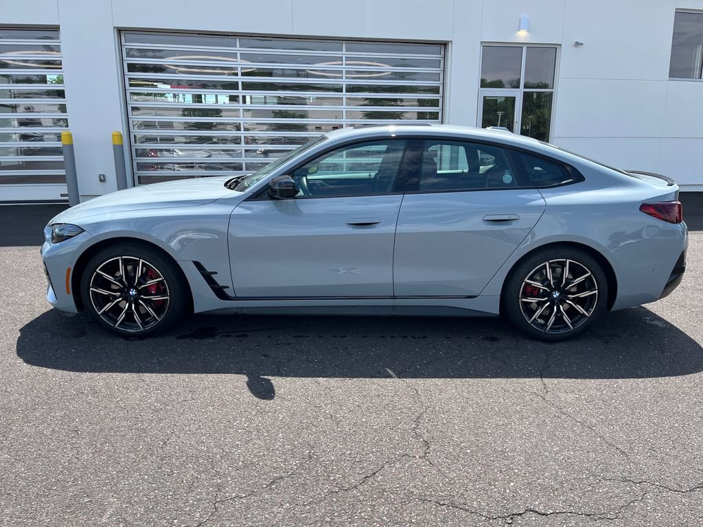 Certified 2026 BMW 430i xDrive w/ M Sport Package AWD/4WD image 2