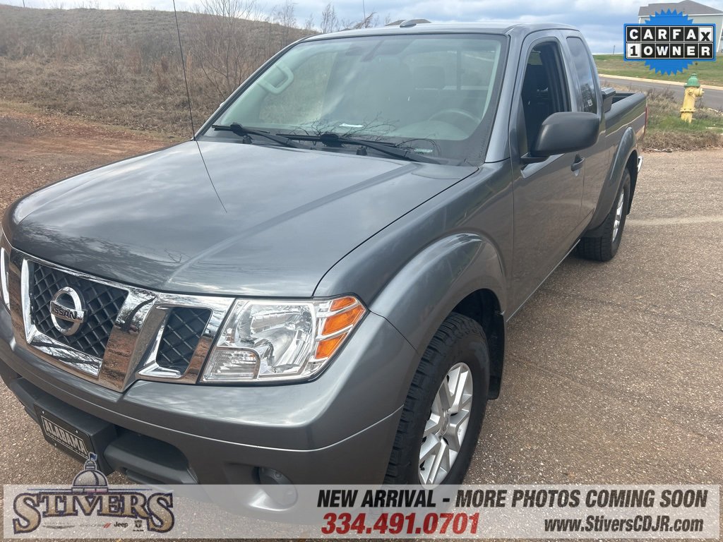 Used 2018 Nissan Frontier SV image 3