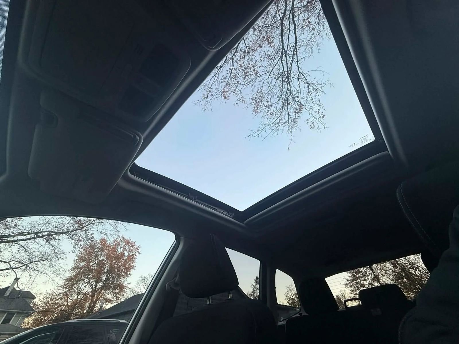 Used 2015 Subaru Forester 2.5i Premium w/ All-Weather Package image 15