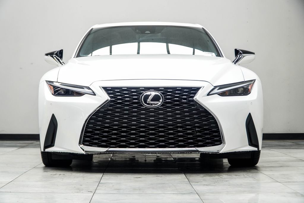 Used 2023 Lexus IS 300 w/ Comfort Package RWD image 7