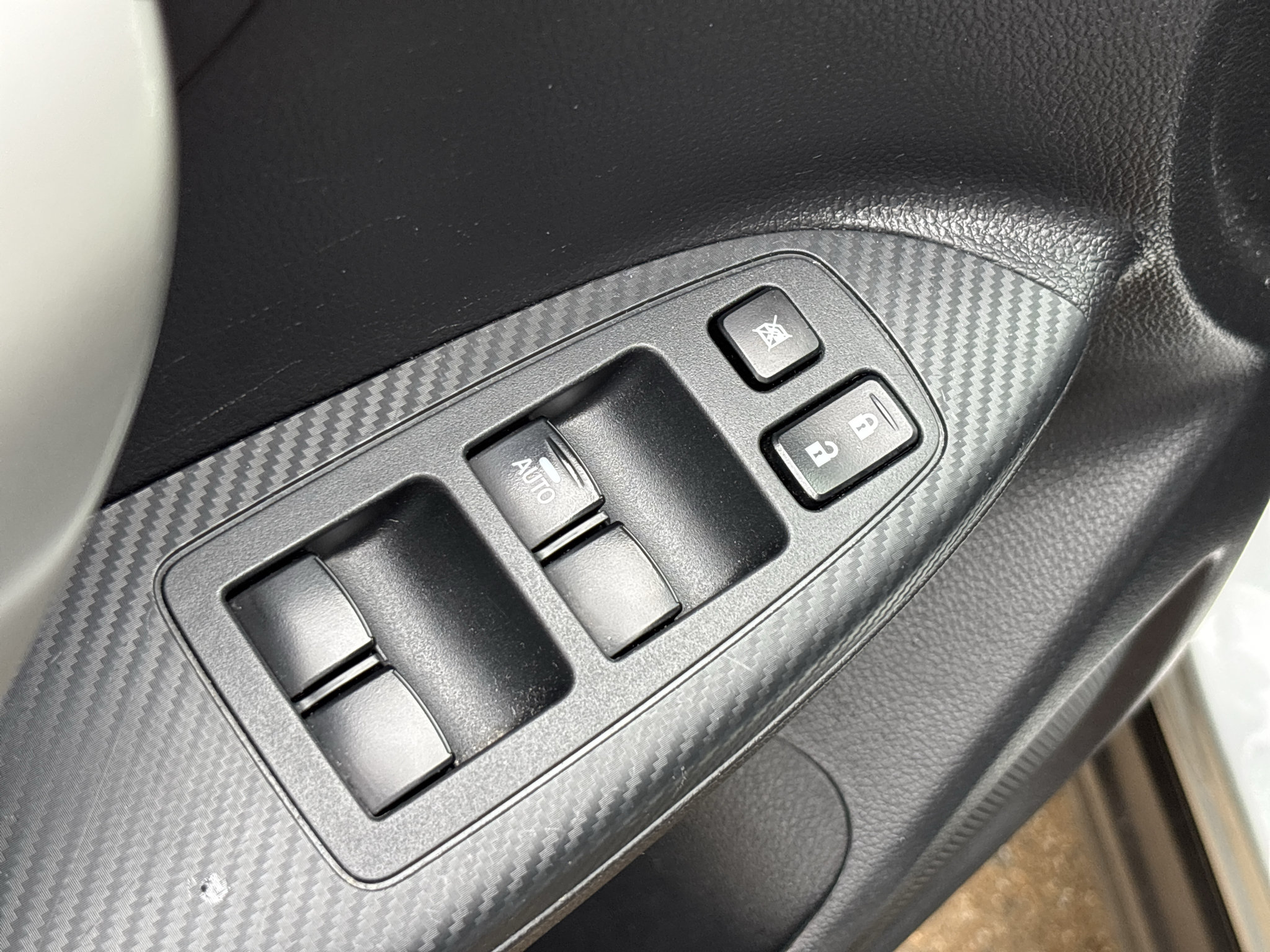 Used 2025 Mitsubishi Eclipse Cross SE AWD/4WD image 14