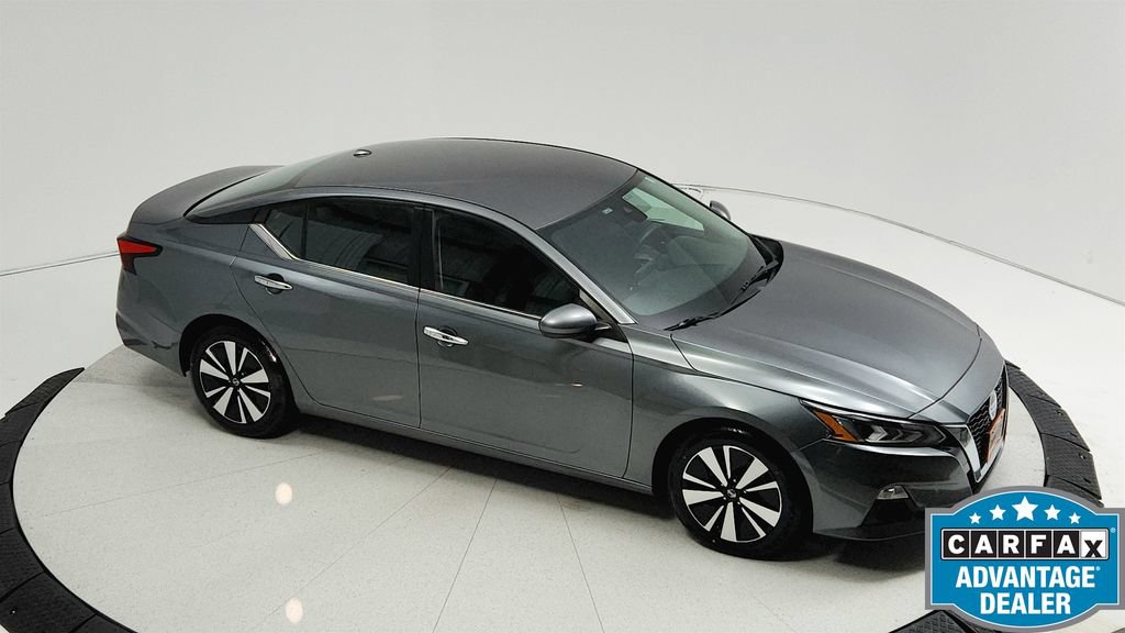 Used 2022 Nissan Altima 2.5 SV FWD image 24