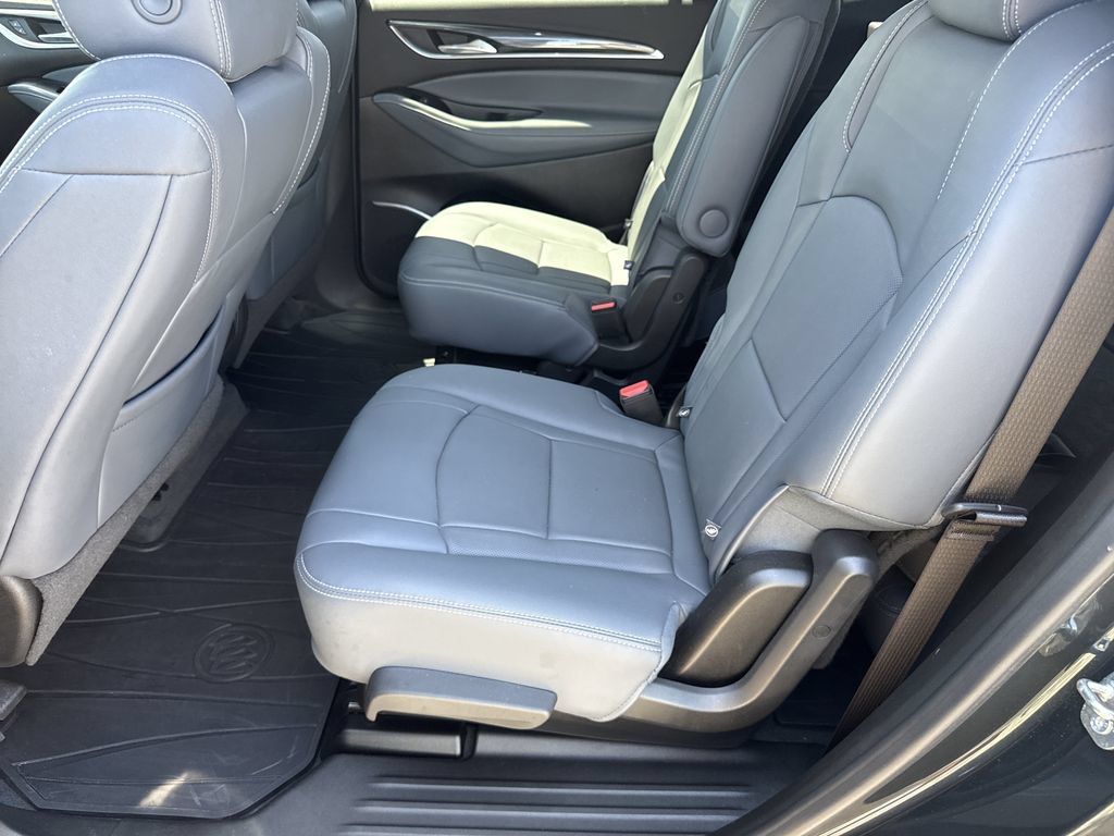 Used 2019 Buick Enclave Essence FWD image 14