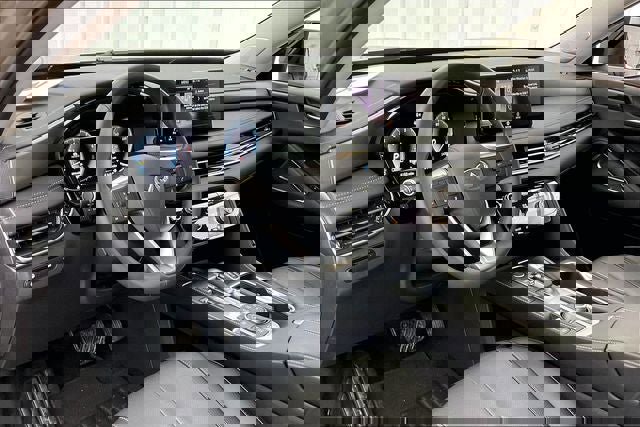 Certified 2025 INFINITI QX60 Luxe image 18