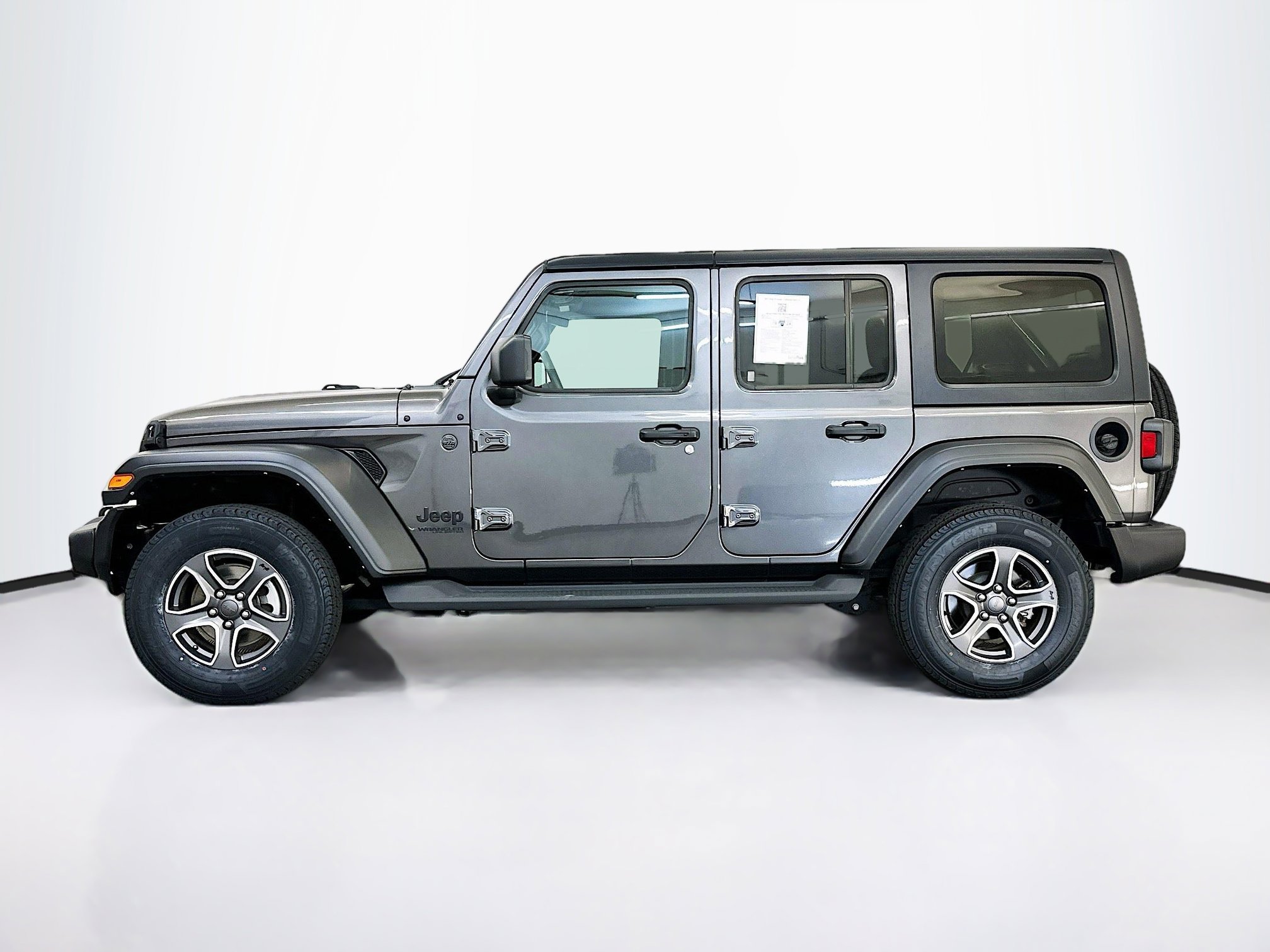 Used 2022 Jeep Wrangler Sport S image 4