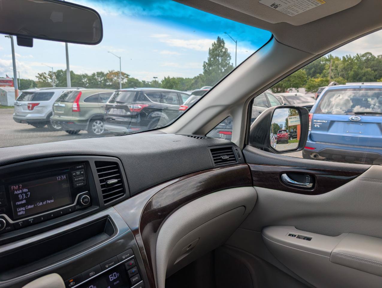Used 2017 Nissan Quest SV FWD image 27