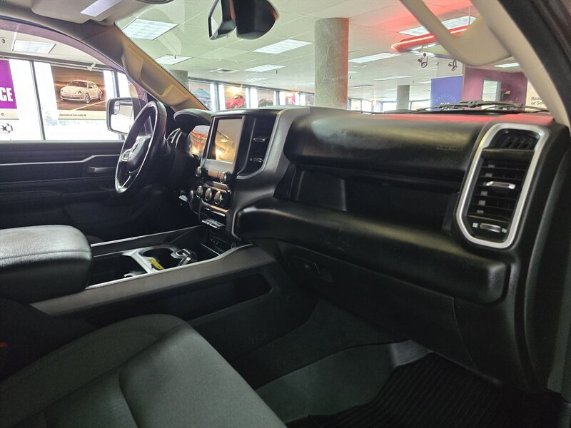 Used 2019 RAM 1500 Big Horn AWD/4WD image 13