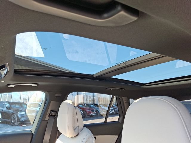 Used 2026 Mercedes-Benz GLC 300 4MATIC image 13