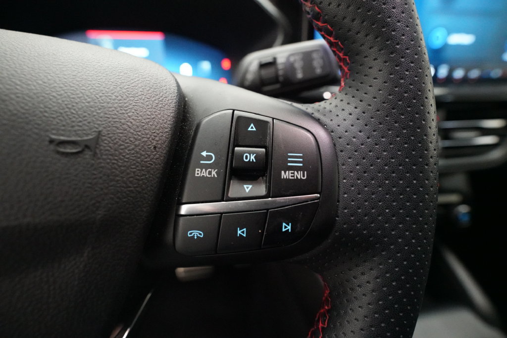 Used 2024 Ford Escape ST-Line Select AWD/4WD image 19