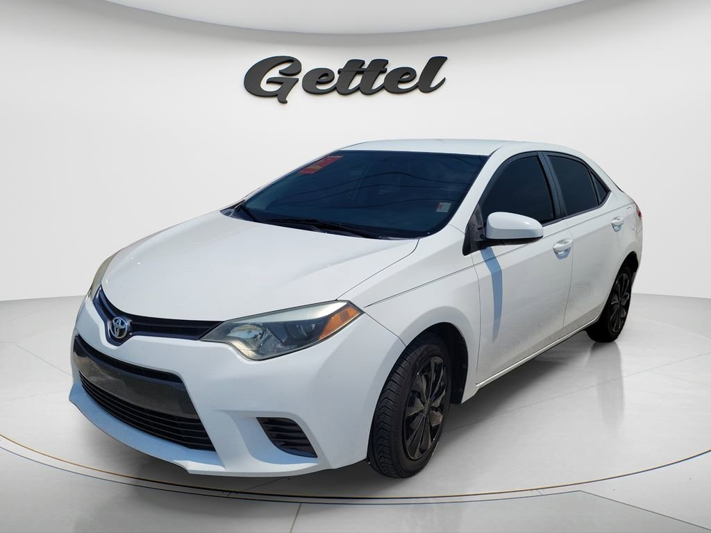Used 2016 Toyota Corolla LE FWD image 1