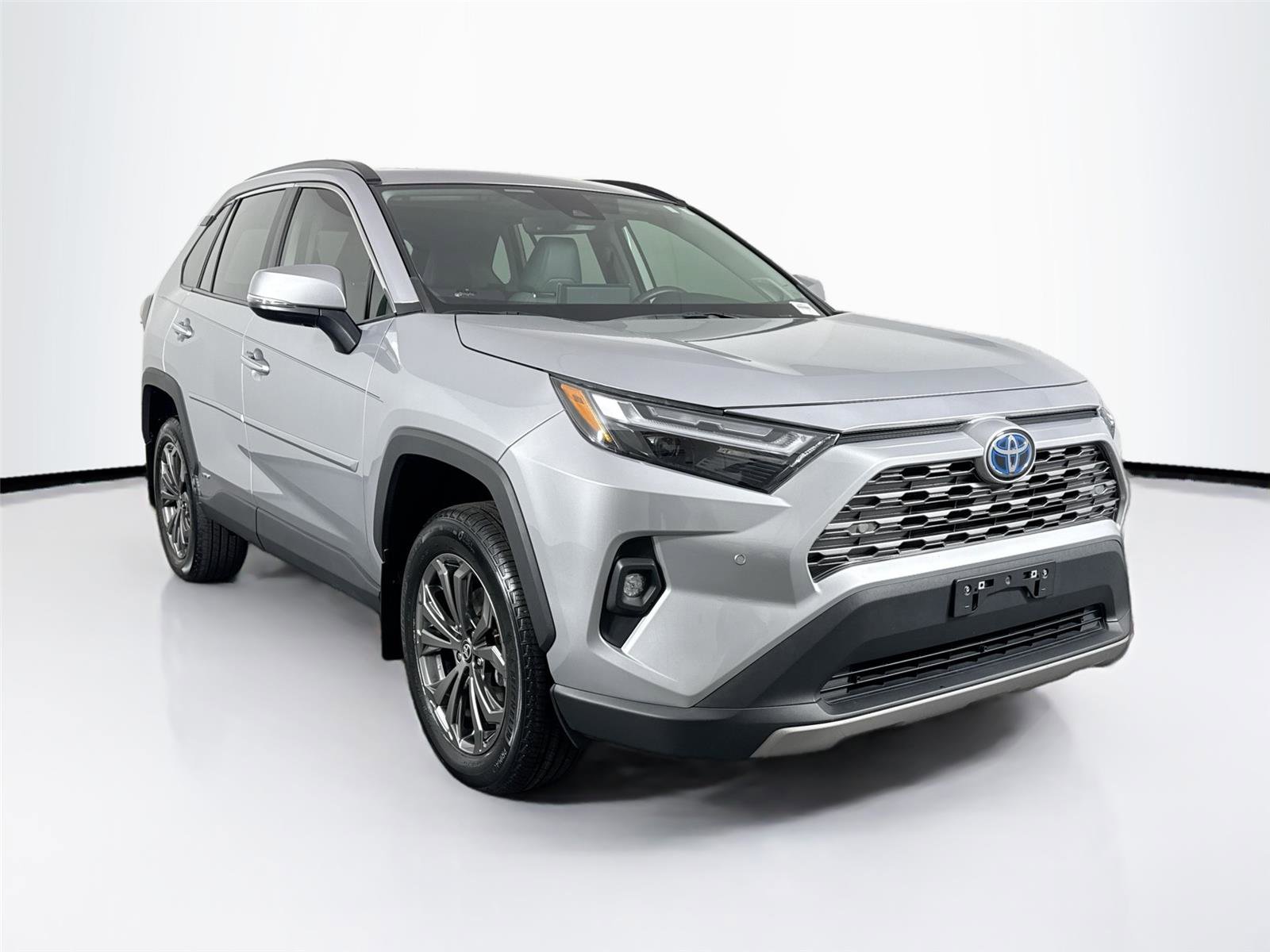 Used 2022 Toyota RAV4 Limited image 9