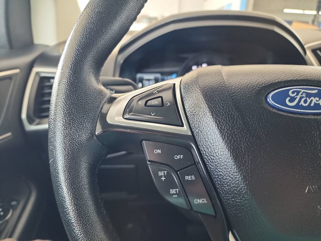 Used 2024 Ford Edge SEL AWD/4WD image 21