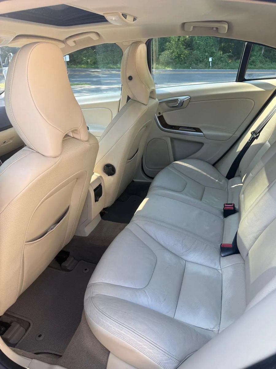 Used 2012 Volvo S60 T5 FWD image 22