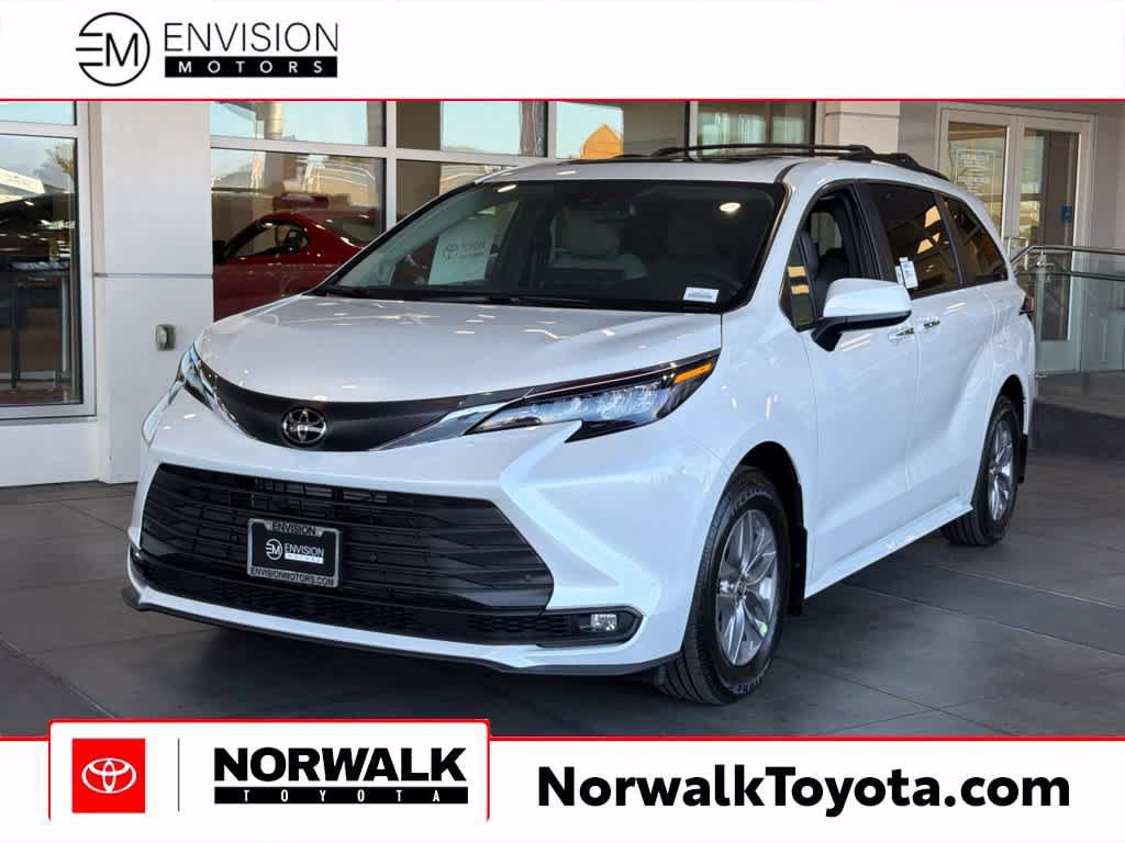 New 2026 Toyota Sienna XLE FWD image 1