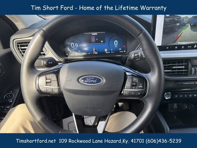 Used 2024 Ford Escape Platinum AWD/4WD image 19