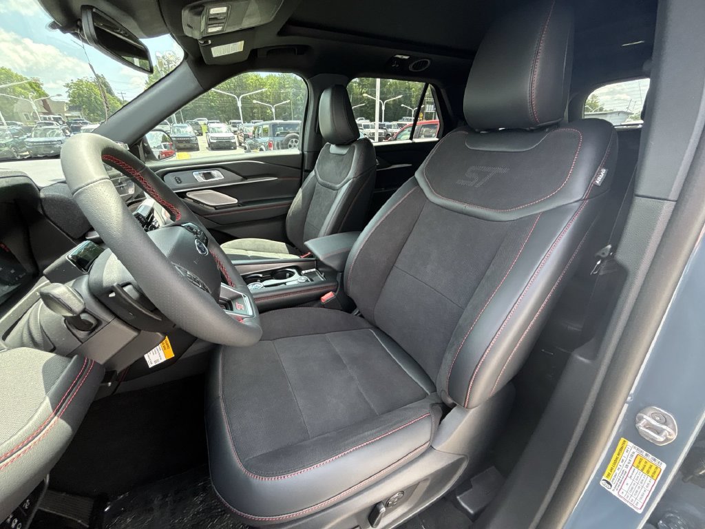 New 2026 Ford Explorer ST w/ Sun And Sound Package AWD/4WD image 13