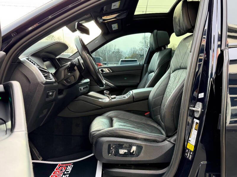 Used 2023 BMW X6 M50i w/ Parking Assistance Package AWD/4WD image 18