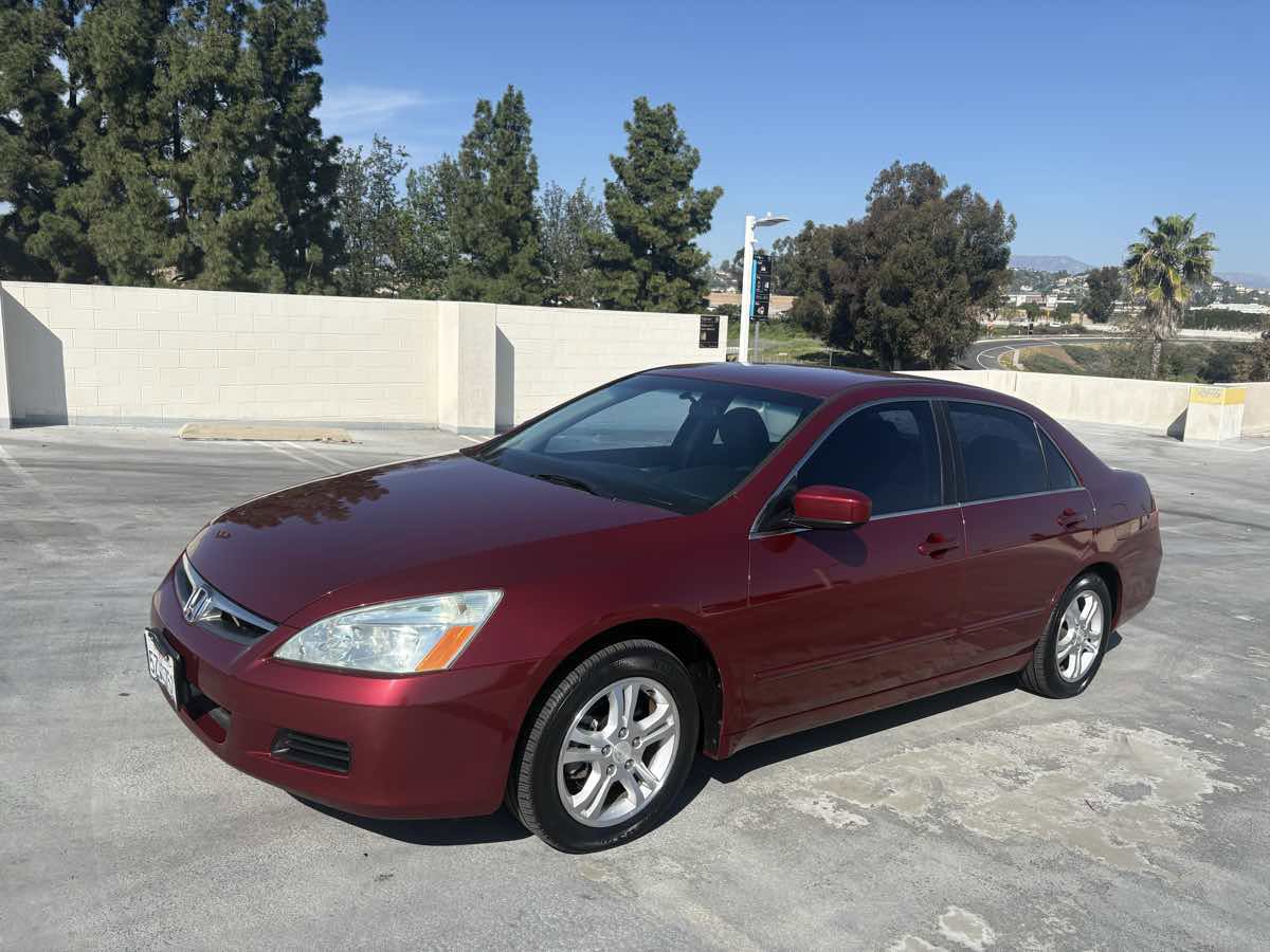 Used 2007 Honda Accord SE image 2